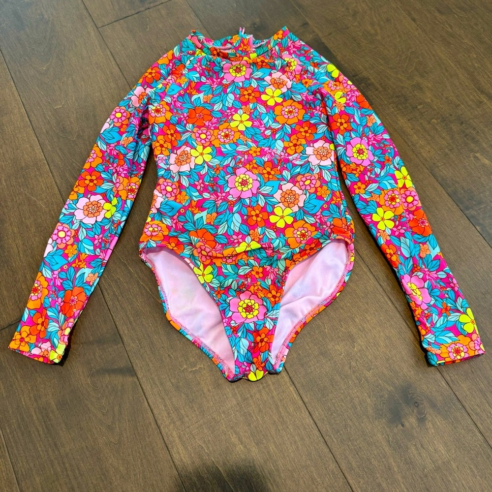 Girls 6/7 Cat & Jack One Piece Swimsuit